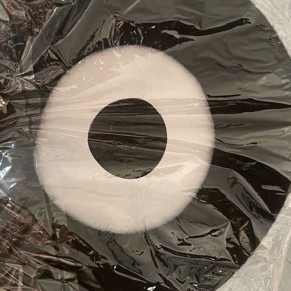 SHEIN Cream Beret - Picture 4 of 4